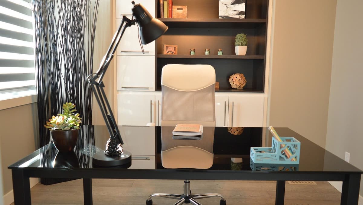 Artisan plaquiste à Rennes - Pose de cloisons sèches et faux plafonds par G2B